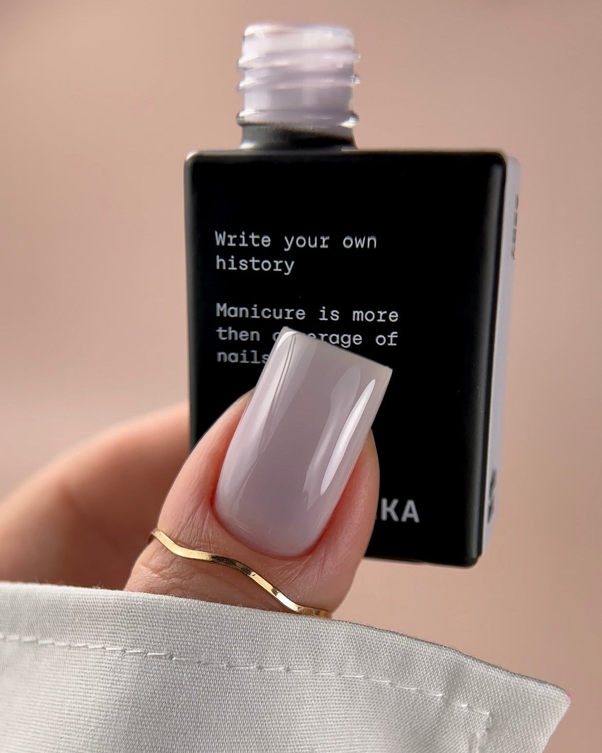 Cover Base № 09 Airy – Pilkai violetinė, 10 ml