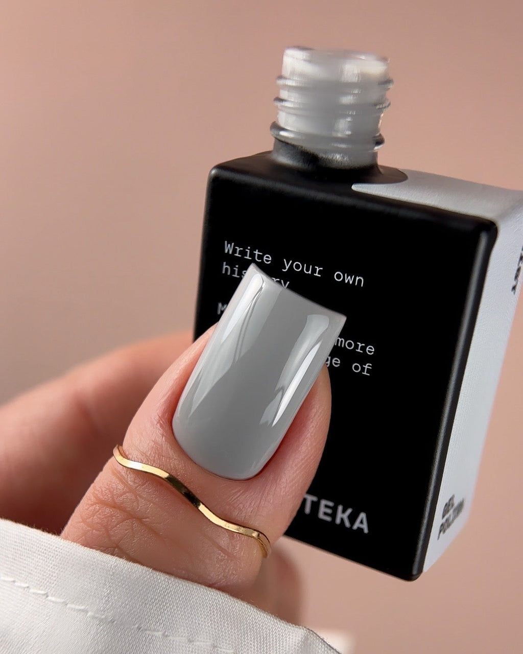 Gel Polish № 19 Mist, 10 m